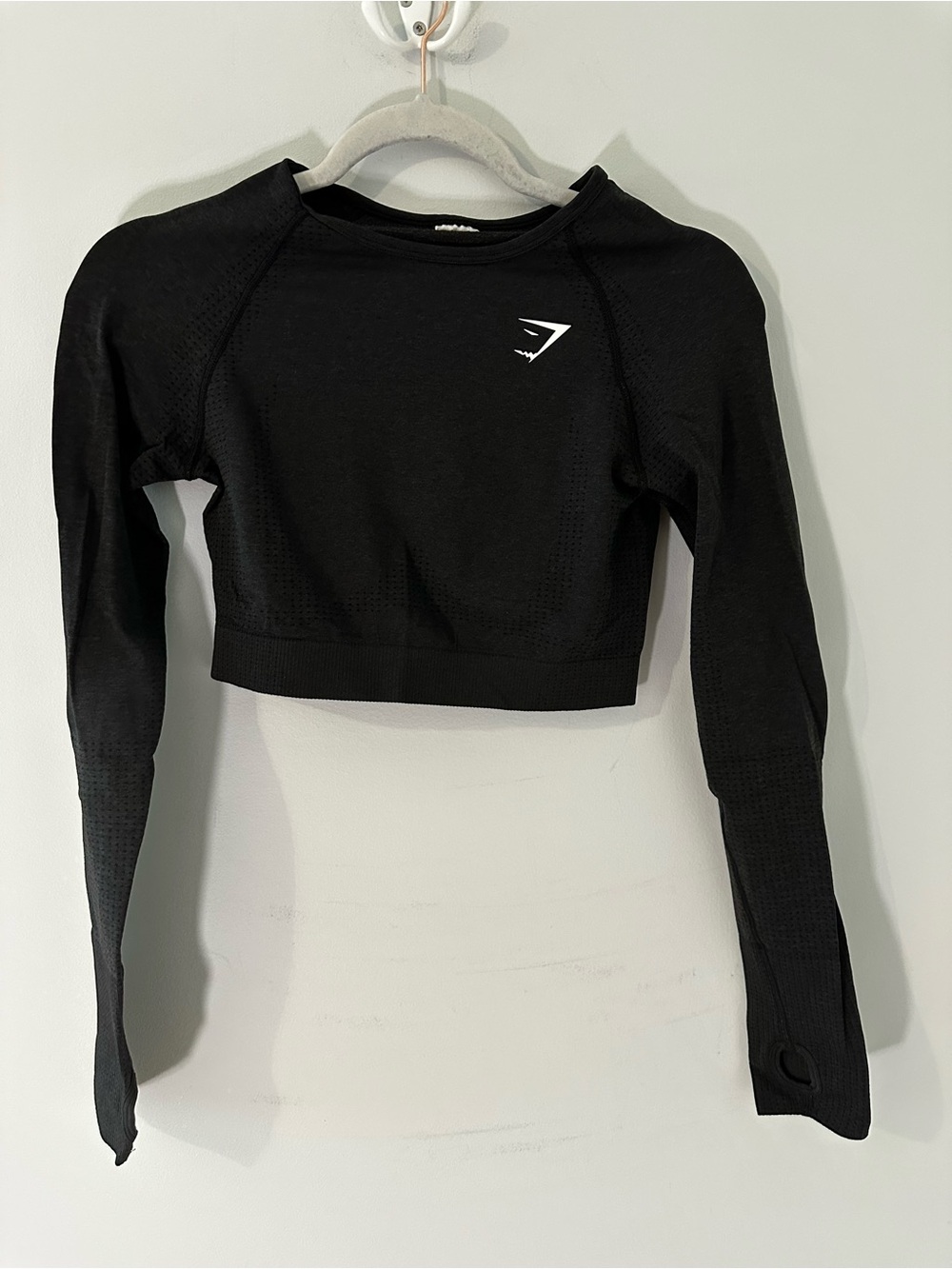 Gymshark Black Seamless Long Sleeve Crop Top with Logo